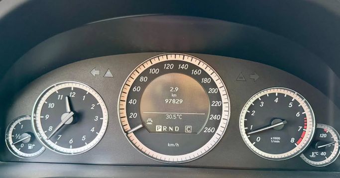 Used Mercedes-Benz E-Class 350 IV (W212, S212, C207), 3.5 l, 2010 in Dubai by Saeed Auto, Silver color. Japanese Specs | AUTO.AE