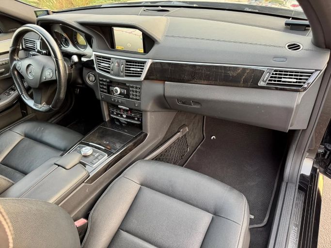 Used Mercedes-Benz E-Class 550 IV (W212, S212, C207), 5.5 l, 2011 in Dubai by Saeed Auto, Black color. Japanese Specs | AUTO.AE