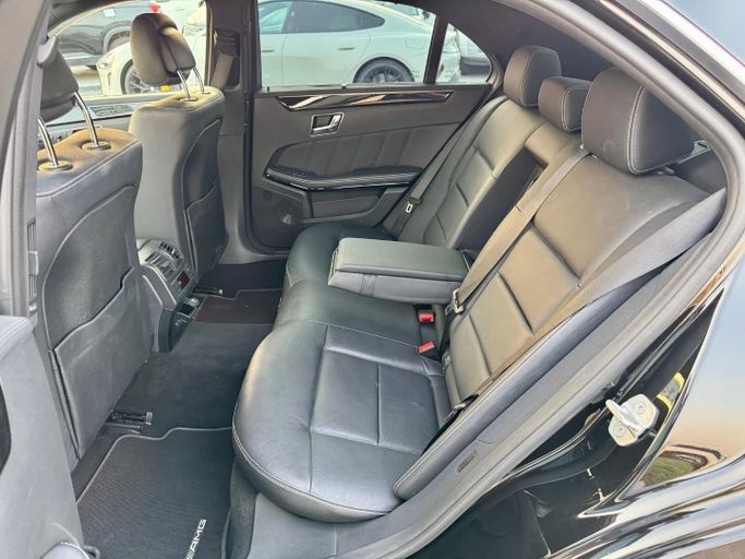 Used Mercedes-Benz E-Class 550 IV (W212, S212, C207), 5.5 l, 2011 in Dubai by Saeed Auto, Black color. Japanese Specs | AUTO.AE