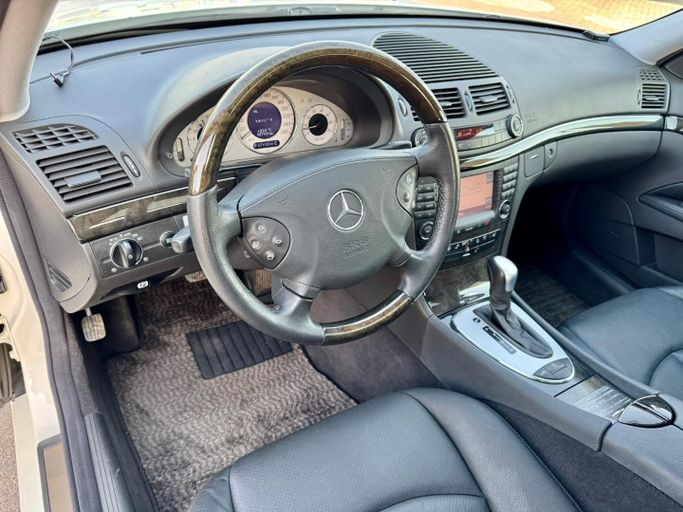 Used Mercedes-Benz E-Class 500 III (W211, S211), 5.0 l, 2004 in Dubai by Saeed Auto, White color. Japanese Specs | AUTO.AE