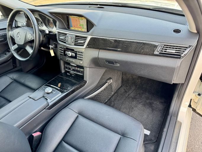 Used Mercedes-Benz E-Class 350 IV (W212, S212, C207), 3.5 l, 2012 in Dubai by Saeed Auto, White color. Japanese Specs | AUTO.AE