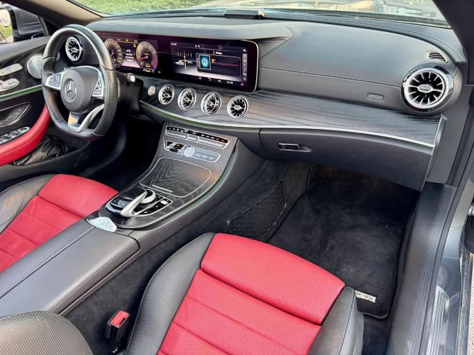 Used Mercedes-Benz E-Class 400 V (W213, S213, C238), 3.0 l, 2018 in Dubai by Saeed Auto, Grey color. Japanese Specs | AUTO.AE