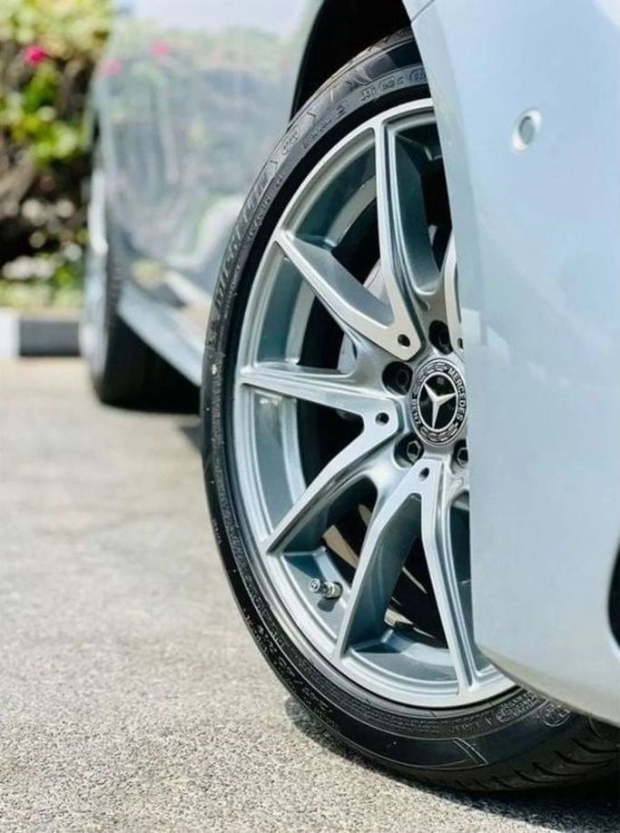 Новый Mercedes-Benz E-Class 200 VI (W214, S214), 2.0 л, 2023 в Дубае от Ideal Cars LLC Серебристый цвет. GCC | AUTO.AE