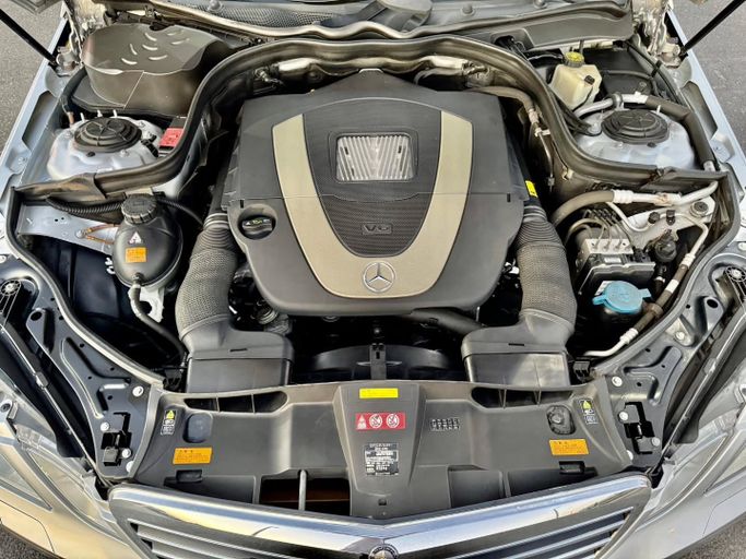 Подержанный Mercedes-Benz E-Class 350 IV (W212, S212, C207), 3.5 л, 2009 в Дубае от Saeed Auto Серебристый цвет. Японская | AUTO.AE