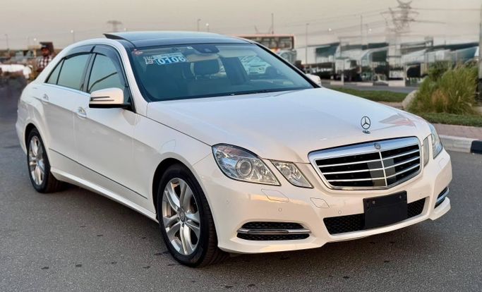 Used Mercedes-Benz E-Class 350 IV (W212, S212, C207) Facelift, 3.5 l, 2013 in Dubai by Saeed Auto, White color. Japanese Specs | AUTO.AE