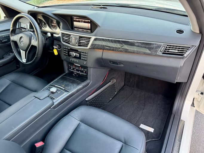 Used Mercedes-Benz E-Class 350 IV (W212, S212, C207) Facelift, 3.5 l, 2013 in Dubai by Saeed Auto, White color. Japanese Specs | AUTO.AE