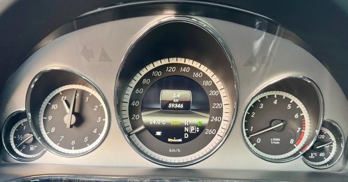 Used Mercedes-Benz E-Class 350 IV (W212, S212, C207) Facelift, 3.5 l, 2013 in Dubai by Saeed Auto, White color. Japanese Specs | AUTO.AE