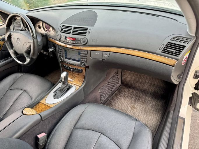 Подержанный Mercedes-Benz E-Class 350 III (W211, S211) Рестайлинг, 3.5 л, 2006 в Дубае от Saeed Auto Белый цвет. Японская | AUTO.AE