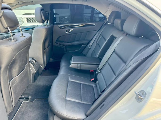 Подержанный Mercedes-Benz E-Class 350 IV (W212, S212, C207), 3.5 л, 2009 в Дубае от Saeed Auto Белый цвет. Японская | AUTO.AE