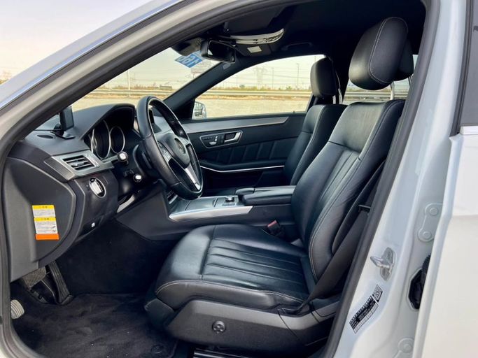 Подержанный Mercedes-Benz E-Class 300 IV (W212, S212, C207) Рестайлинг, 3.5 л, 2015 в Дубае от Saeed Auto Белый цвет. Японская | AUTO.AE