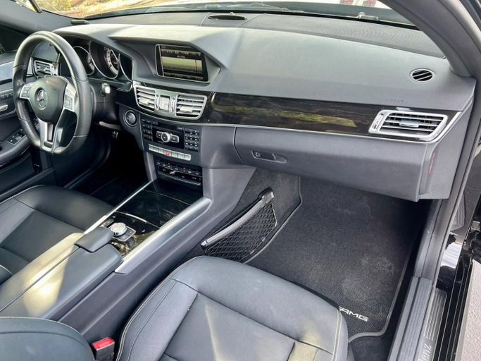 Подержанный Mercedes-Benz E-Class 300 IV (W212, S212, C207) Рестайлинг, 3.5 л, 2015 в Дубае от Saeed Auto Черный цвет. Японская | AUTO.AE