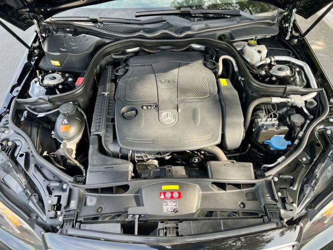 Подержанный Mercedes-Benz E-Class 300 IV (W212, S212, C207) Рестайлинг, 3.5 л, 2015 в Дубае от Saeed Auto Черный цвет. Японская | AUTO.AE