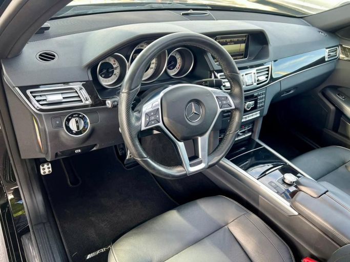 Подержанный Mercedes-Benz E-Class 300 IV (W212, S212, C207) Рестайлинг, 3.5 л, 2015 в Дубае от Saeed Auto Черный цвет. Японская | AUTO.AE