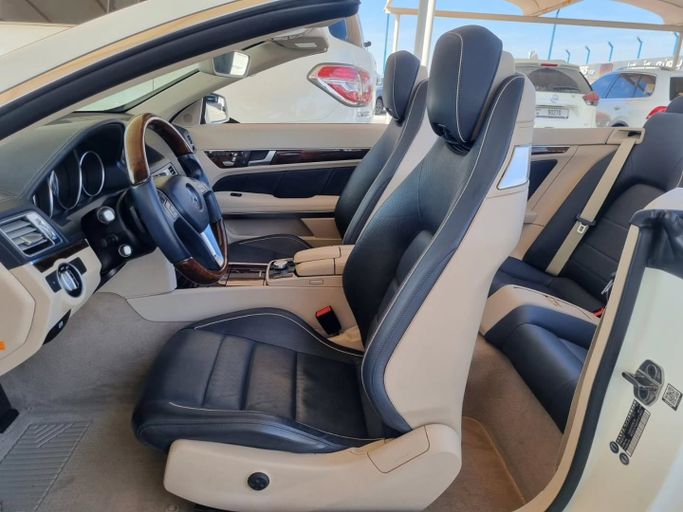 Used Mercedes-Benz E-Class 350 IV (W212, S212, C207) Facelift, 3.5 l, 2014 in Dubai by Saeed Auto, White color. Japanese Specs | AUTO.AE