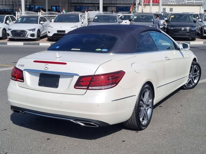 Used Mercedes-Benz E-Class 350 IV (W212, S212, C207) Facelift, 3.5 l, 2014 in Dubai by Saeed Auto, White color. Japanese Specs | AUTO.AE