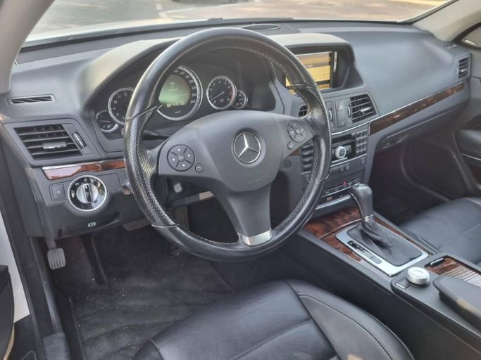 Подержанный Mercedes-Benz E-Class 350 IV (W212, S212, C207), 3.5 л, 2011 в Дубае от Saeed Auto Белый цвет. Японская | AUTO.AE