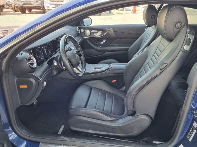Подержанный Mercedes-Benz E-Class 450 V (W213, S213, C238) Рестайлинг, 3.0 л, 2021 в Дубае от Saeed Auto Синий цвет. Японская | AUTO.AE