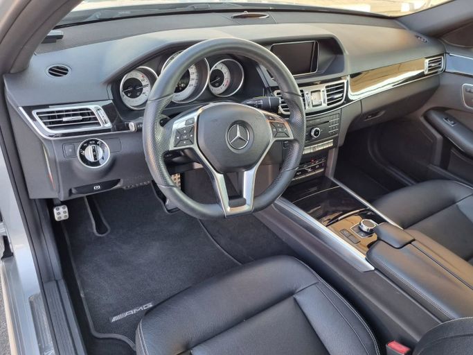 Подержанный Mercedes-Benz E-Class 300 IV (W212, S212, C207) Рестайлинг, 3.5 л, 2015 в Дубае от Saeed Auto Серый цвет. Японская | AUTO.AE