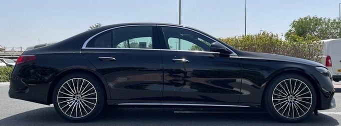 New Mercedes-Benz E-Class 200 VI (W214, S214), 2.0 l, 2025 in Dubai by Auto Gallery DXB, Black color. GCC Specs | AUTO.AE