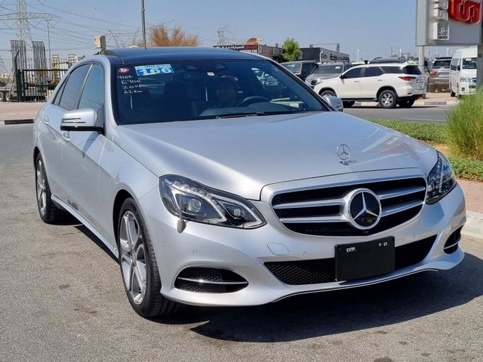 Used Mercedes-Benz E-Class 400 IV (W212, S212, C207) Facelift, 3.0 l, 2014 in Dubai by Saeed Auto, Silver color. Japanese Specs | AUTO.AE