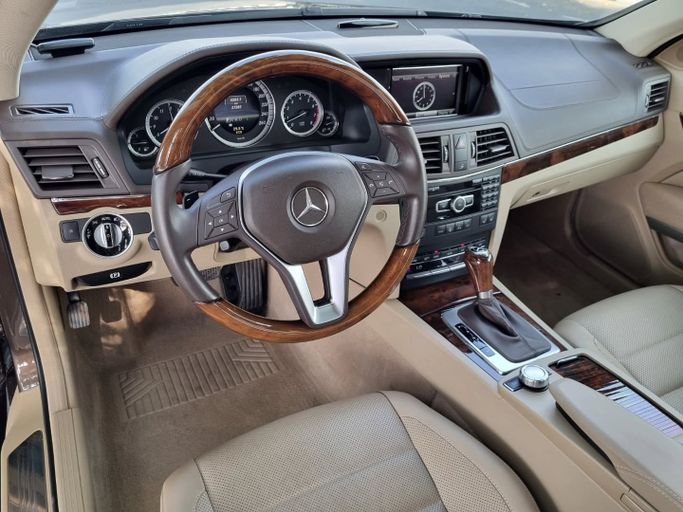 Used Mercedes-Benz E-Class 350 IV (W212, S212, C207) Facelift, 3.5 l, 2013 in Dubai by Saeed Auto, Maroon color. Japanese Specs | AUTO.AE