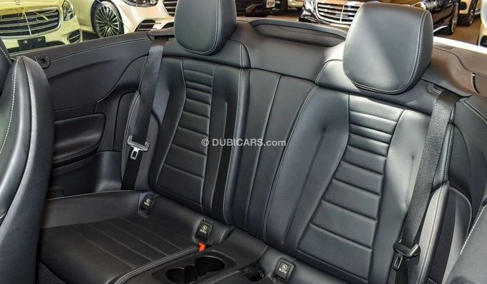 Подержанный Mercedes-Benz E-Class 400 V (W213, S213, C238), 3.0 л, 2018 в Дубае от Ibitisam Motors Белый цвет.  | AUTO.AE