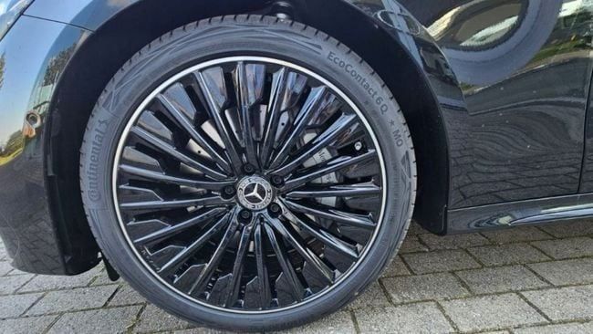 Новый Mercedes-Benz E-Class 200 VI (W214, S214), 2.0 л, 2025 в Дубае от Falcons GT Motors FZCO Черный цвет. Европейская | AUTO.AE