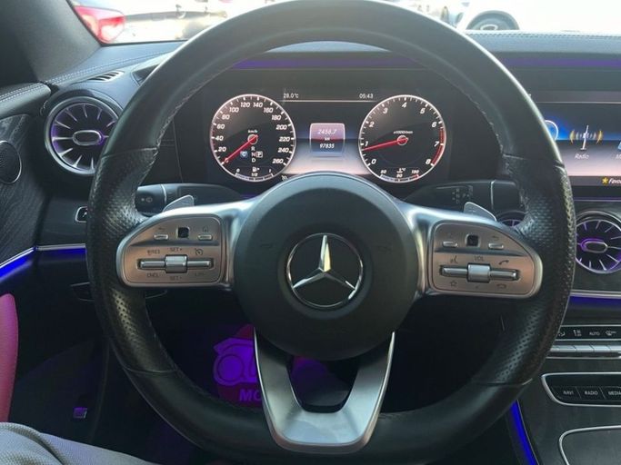 Used Mercedes-Benz E-Class 200 V (W213, S213, C238), 2.0 l, 2020 in Dubai by Quatro Motors, Black color.  | AUTO.AE