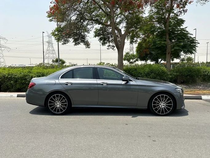 Used Mercedes-Benz E-Class 400 V (W213, S213, C238), 3.0 l, 2017 in Dubai by Formula Motors, Grey color. GCC Specs | AUTO.AE