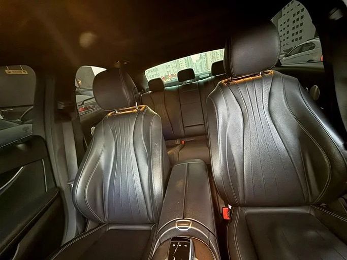 Used Mercedes-Benz E-Class 450 V (W213, S213, C238), 3.0 l, 2019 in Dubai by Auto Bank Motors, White color. American Specs | AUTO.AE