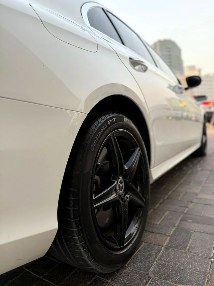 Used Mercedes-Benz E-Class 450 V (W213, S213, C238), 3.0 l, 2019 in Dubai by Auto Bank Motors, White color. American Specs | AUTO.AE