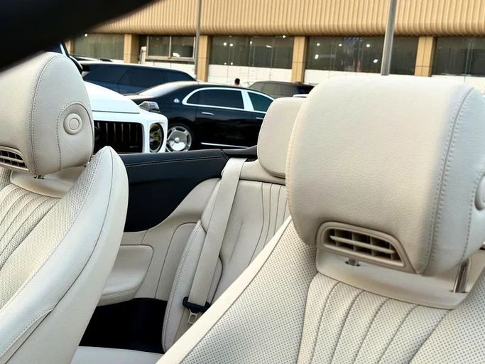 Used Mercedes-Benz E-Class 450 V (W213, S213, C238) Facelift, 3.0 l, 2023 in Dubai by Auto Bank Motors, Burgundy color. American Specs | AUTO.AE