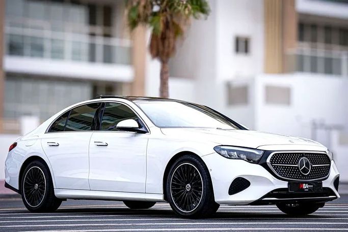 Подержанный Mercedes-Benz E-Class 200 VI (W214, S214), 2.0 л, 2025 в Дубае от MBA Motors Белый цвет. Other | AUTO.AE