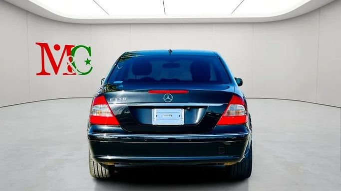 Подержанный Mercedes-Benz E-Class 350 III (W211, S211) Рестайлинг, 3.5 л, 2007 в Дубае от Mirza Automobile FZE Черный цвет. Японская | AUTO.AE