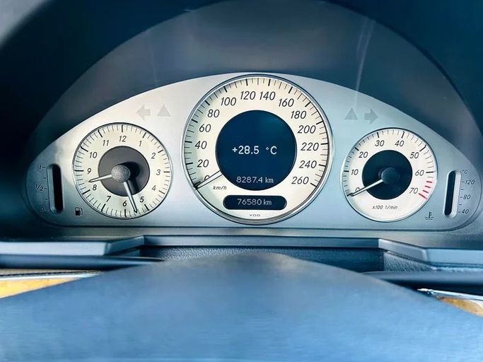 Подержанный Mercedes-Benz E-Class 350 III (W211, S211) Рестайлинг, 3.5 л, 2007 в Дубае от Mirza Automobile FZE Черный цвет. Японская | AUTO.AE