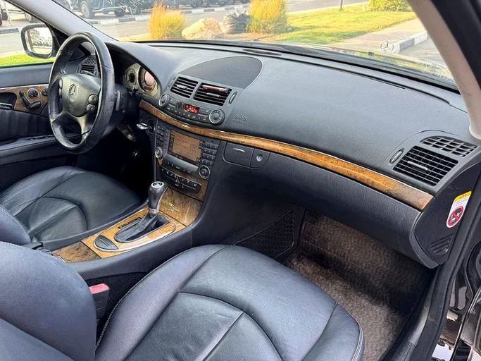 Подержанный Mercedes-Benz E-Class 350 III (W211, S211) Рестайлинг, 3.5 л, 2008 в Дубае от Mirza Automobile FZE Черный цвет. Японская | AUTO.AE