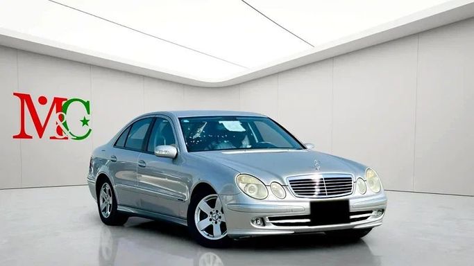 Подержанный Mercedes-Benz E-Class 350 III (W211, S211), 3.5 л, 2005 в Дубае от Mirza Automobile FZE Серебристый цвет. Японская | AUTO.AE