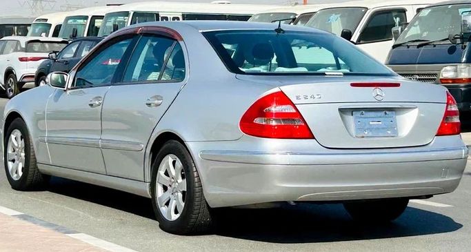Подержанный Mercedes-Benz E-Class 240 III (W211, S211), 2.6 л, 2004 в Дубае от Mirza Automobile FZE Серебристый цвет. Японская | AUTO.AE