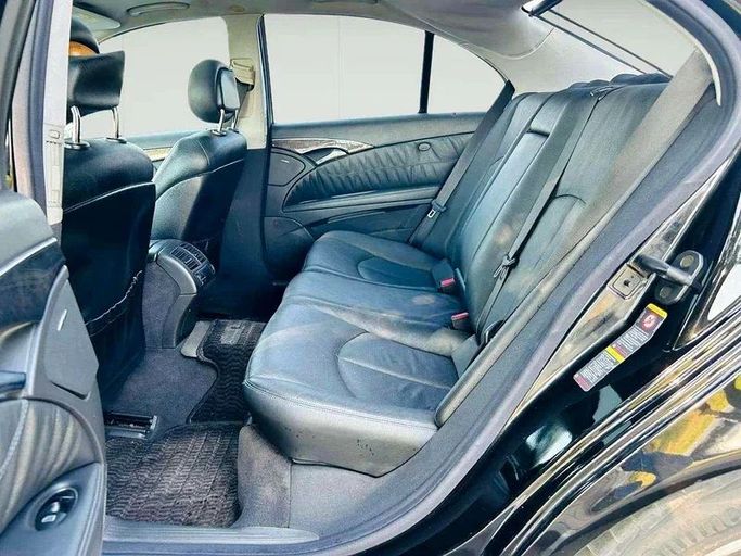 Подержанный Mercedes-Benz E-Class 320 III (W211, S211), 3.2 л, 2004 в Дубае от Mirza Automobile FZE Черный цвет. Японская | AUTO.AE