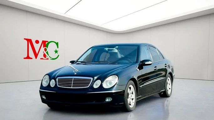Подержанный Mercedes-Benz E-Class 320 III (W211, S211), 3.2 л, 2004 в Дубае от Mirza Automobile FZE Черный цвет. Японская | AUTO.AE