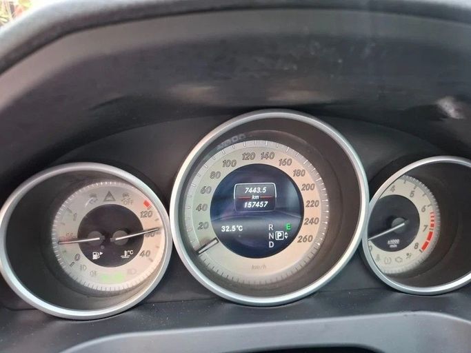 Подержанный Mercedes-Benz E-Class 200 IV (W212, S212, C207) Рестайлинг, 2.0 л, 2015 в Дубае от Barkat Alrahmen Motors Белый цвет. Корейская | AUTO.AE