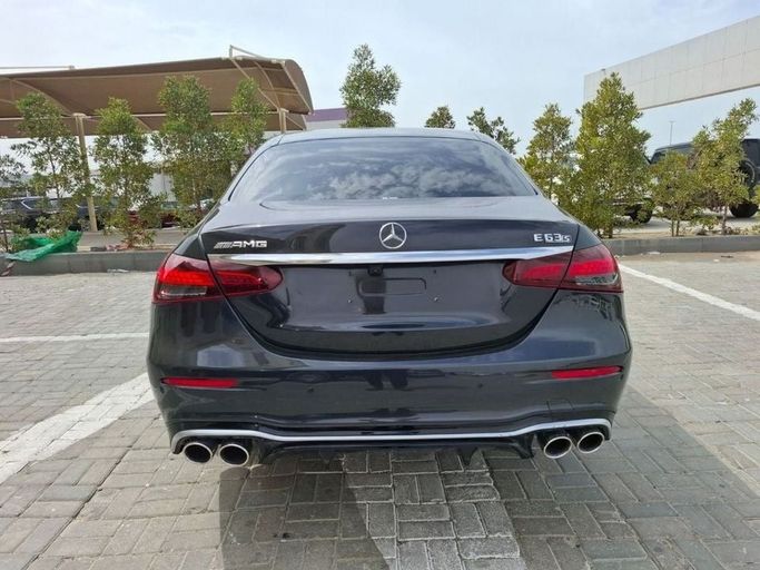 Подержанный Mercedes-Benz E-Class 220 d V (W213, S213, C238), 1.9 л, 2021 в Дубае от Barkat Alrahmen Motors Черный цвет. Корейская | AUTO.AE