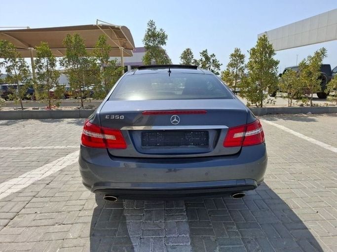 Подержанный Mercedes-Benz E-Class 350 IV (W212, S212, C207), 3.5 л, 2012 в Дубае от Barkat Alrahmen Motors Серый цвет. GCC | AUTO.AE