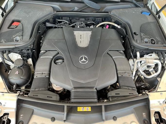 Used Mercedes-Benz E-Class 450 V (W213, S213, C238) Facelift, 3.0 l, 2020 in Dubai by Japan Motors, White color. Japanese Specs | AUTO.AE
