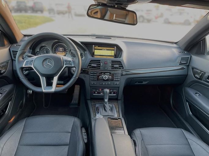 Used Mercedes-Benz E-Class 350 IV (W212, S212, C207), 3.5 l, 2012 in Dubai by Japan Motors, White color. Japanese Specs | AUTO.AE