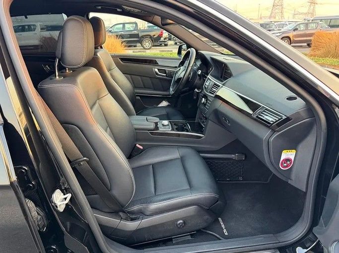 Подержанный Mercedes-Benz E-Class 550 IV (W212, S212, C207), 5.5 л, 2009 в Дубае от Best Car Черный цвет. Японская | AUTO.AE