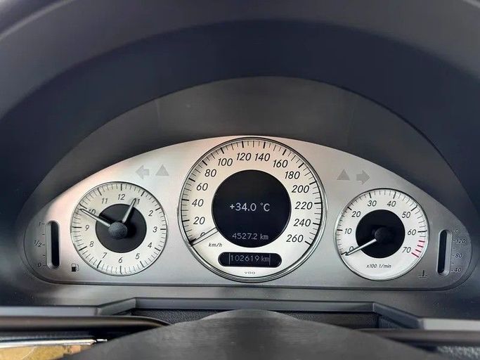 Подержанный Mercedes-Benz E-Class 500 III (W211, S211) Рестайлинг, 5.5 л, 2007 в Дубае от Best Car Серебристый цвет. Японская | AUTO.AE