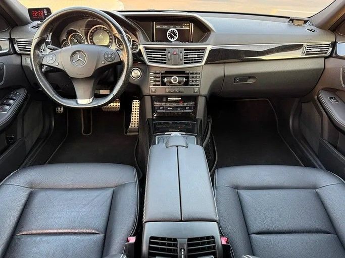 Подержанный Mercedes-Benz E-Class 350 IV (W212, S212, C207), 3.5 л, 2012 в Дубае от Best Car Черный цвет. Японская | AUTO.AE