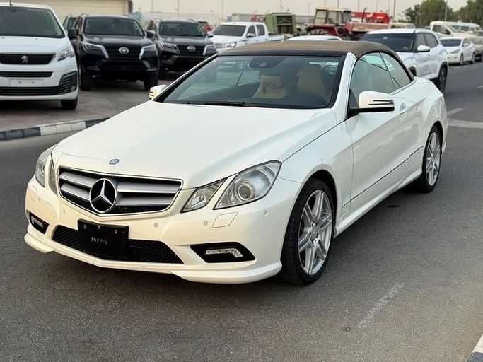 Подержанный Mercedes-Benz E-Class 350 IV (W212, S212, C207), 3.5 л, 2010 в Дубае от Lucky Star Motors Белый цвет. Японская | AUTO.AE