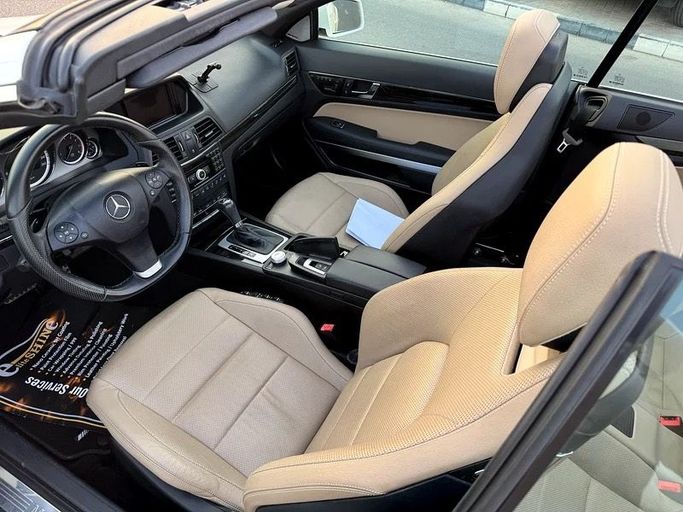 Подержанный Mercedes-Benz E-Class 350 IV (W212, S212, C207), 3.5 л, 2010 в Дубае от Lucky Star Motors Белый цвет. Японская | AUTO.AE